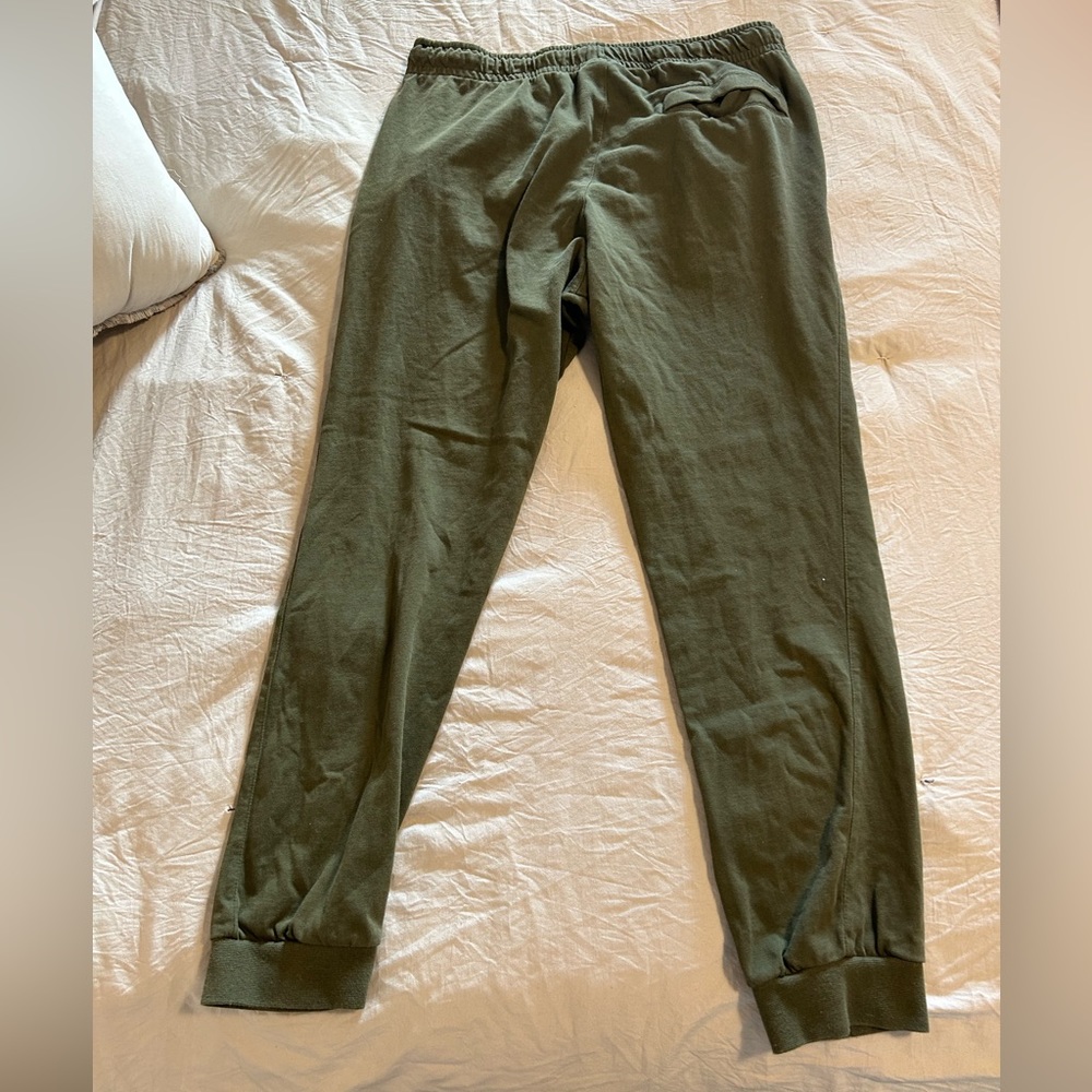 Men’s green Nike joggers